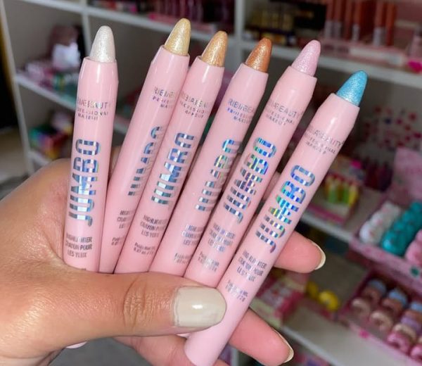 Jumbo Multipurpose Creamy Shimmery Crayon | Highlighter + Eyeshadow