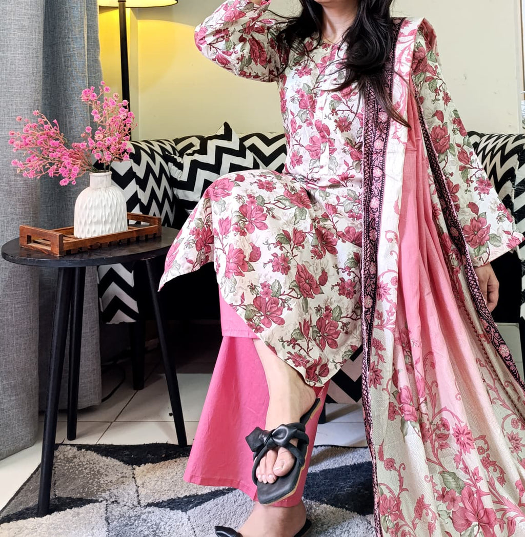 Zaman Pure Lawn Summer Collection – Blushing Bloom Stitched 3Pc Suit
