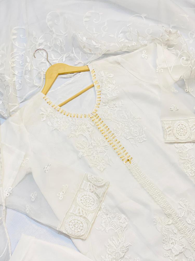 3 Pcs Nooreva Women’s Fancy Organza Embroidered Stitched Suit