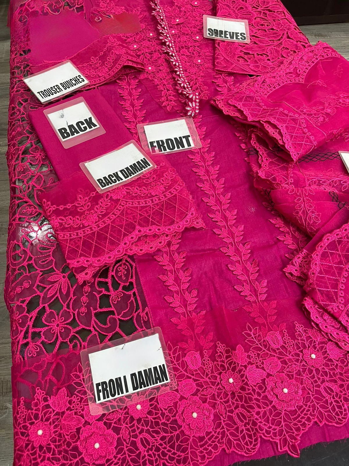 Maria Bloom Elite – Luxury Embroidered Cotton Organza 3pcs Unstitched Suit