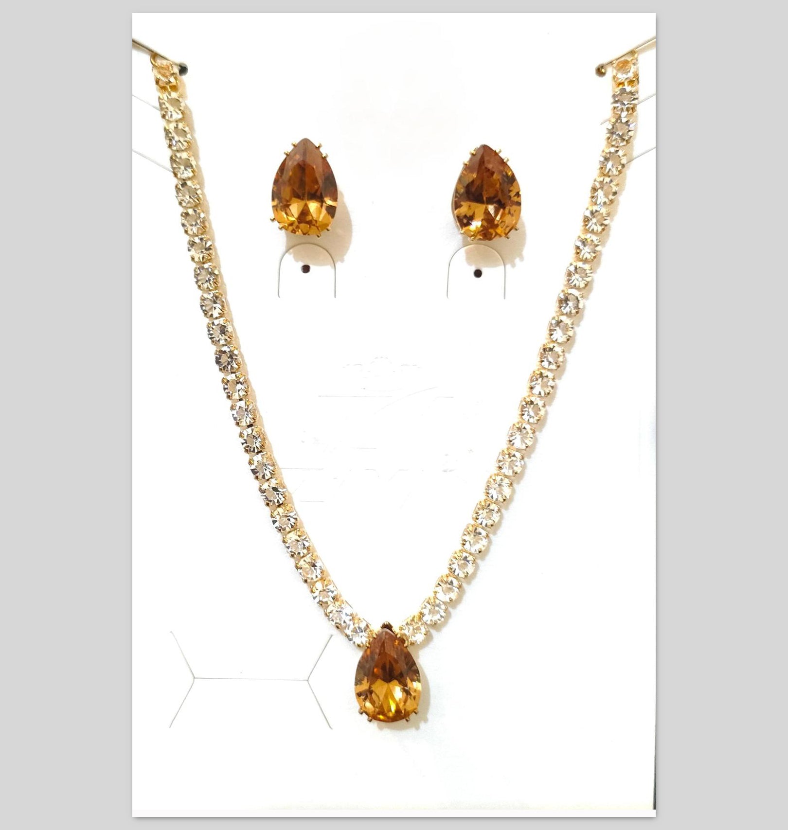 Tear-Drop Tennis Glam Set