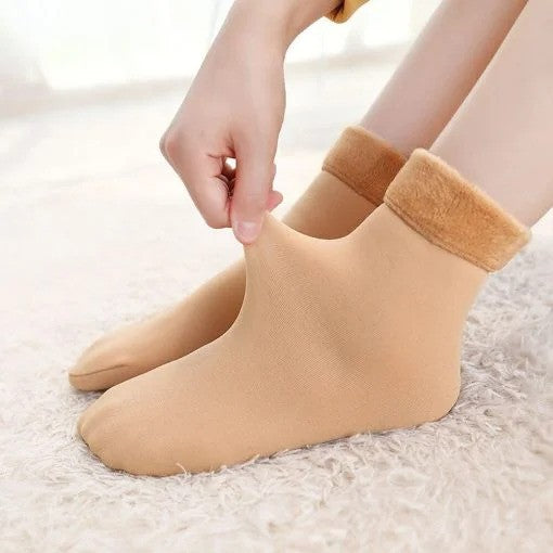 Women’s Woolen Warm Fleece Thermal Winter Socks – Cozy Quarter Length (Pair)
